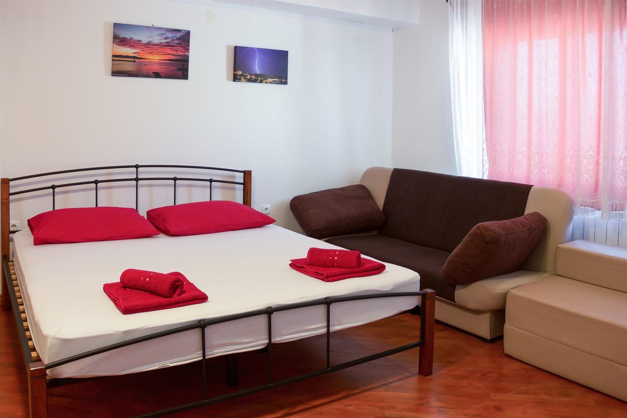 Apartments Marijana Senj  Extérieur photo