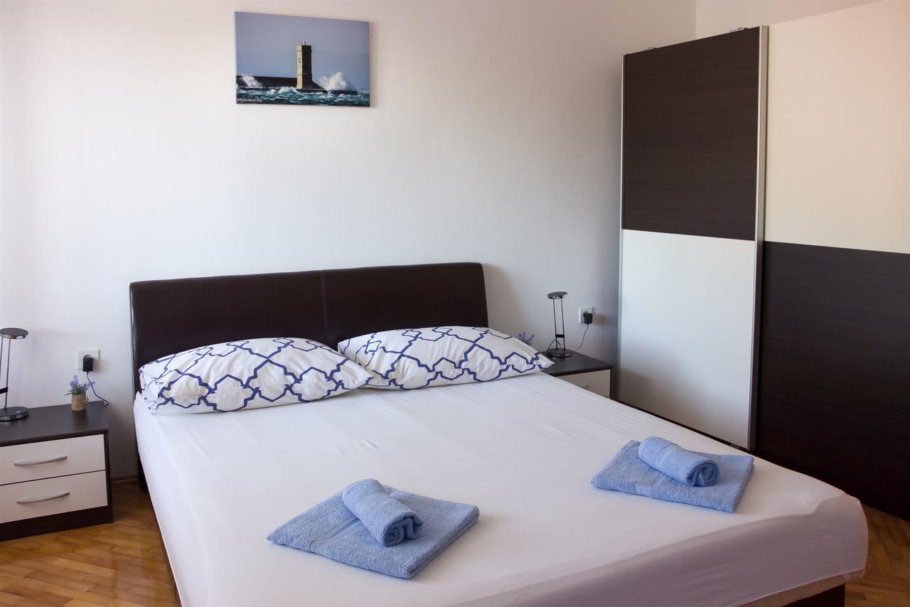 Apartments Marijana Senj  Extérieur photo