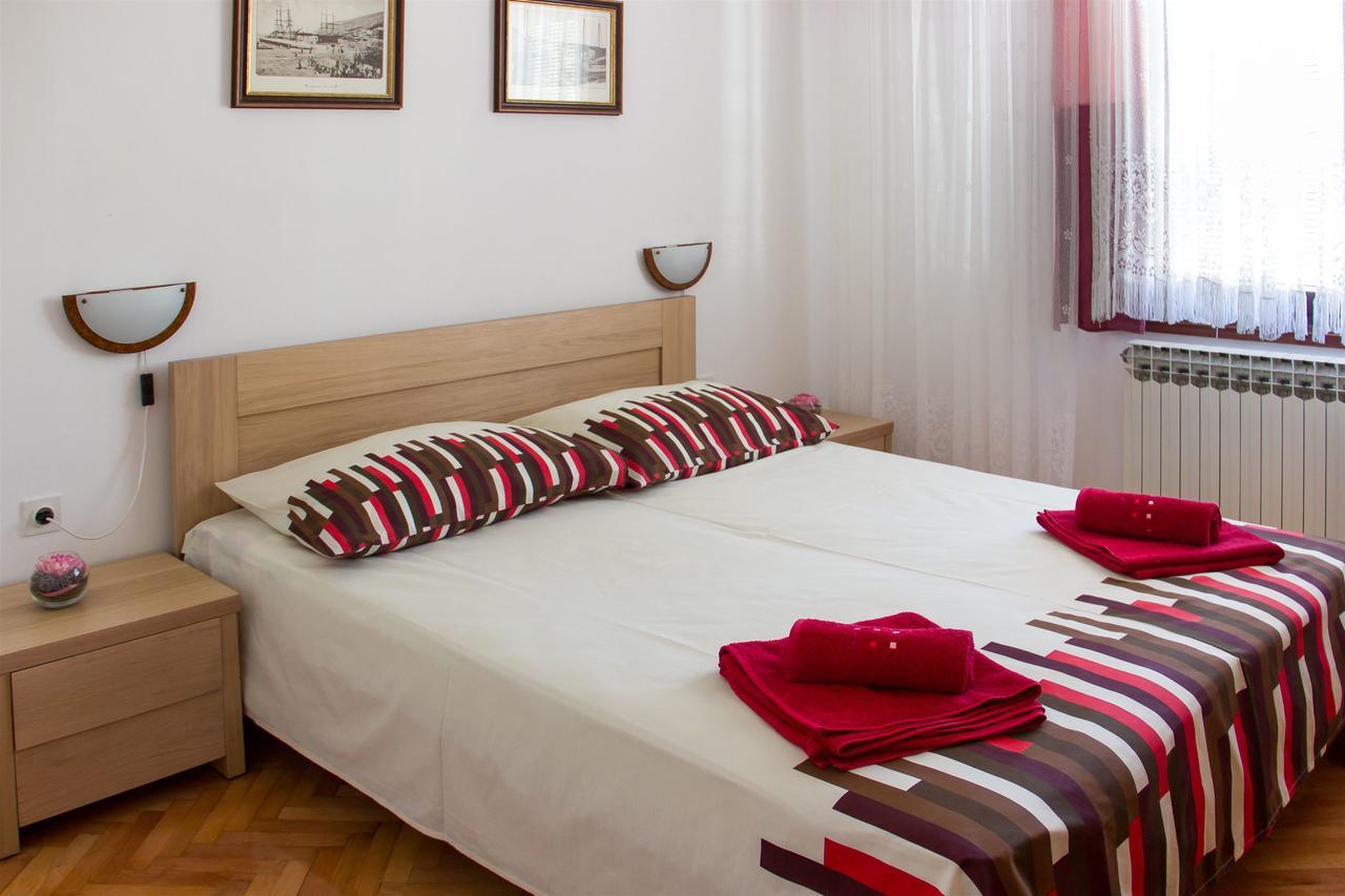 Apartments Marijana Senj  Extérieur photo